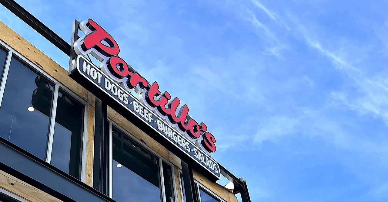 Portillo’s Launches First Kiosk Test in Chicago Market